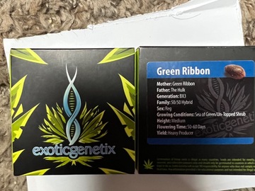 Sell: Rare green ribbon