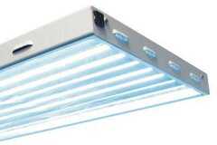 Vente: Sun Blaze T5 HO Fluorescent Light Fixture -- 4 Ft - 4 Lamp