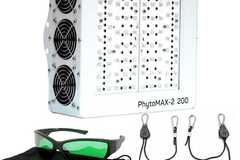 Vente: Black Dog LED - PhytoMAX-2 200W Grow Light w/ GroVision Grow Room Glasses + Ratchet Light Hangers