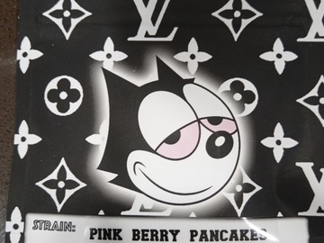 Vente: Pink berry pancakes