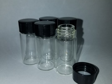 Selling: 5ml glass vials w/cap