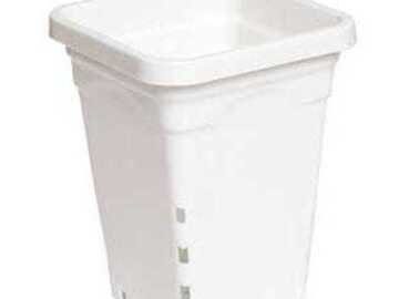 Vente: 5 inch x 5 inch Square White Pot, 7 inch Tall, 100 per case